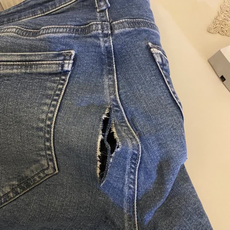 Mavi Jean Pantolonun Yırtılması Ve İade Talebi