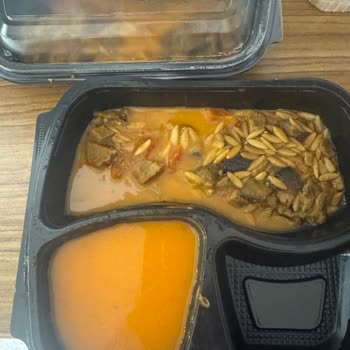 Çam Sakura Şehir Hastanesi Kuru Pilav, Sert Sebze Ve Saygısız Servis!