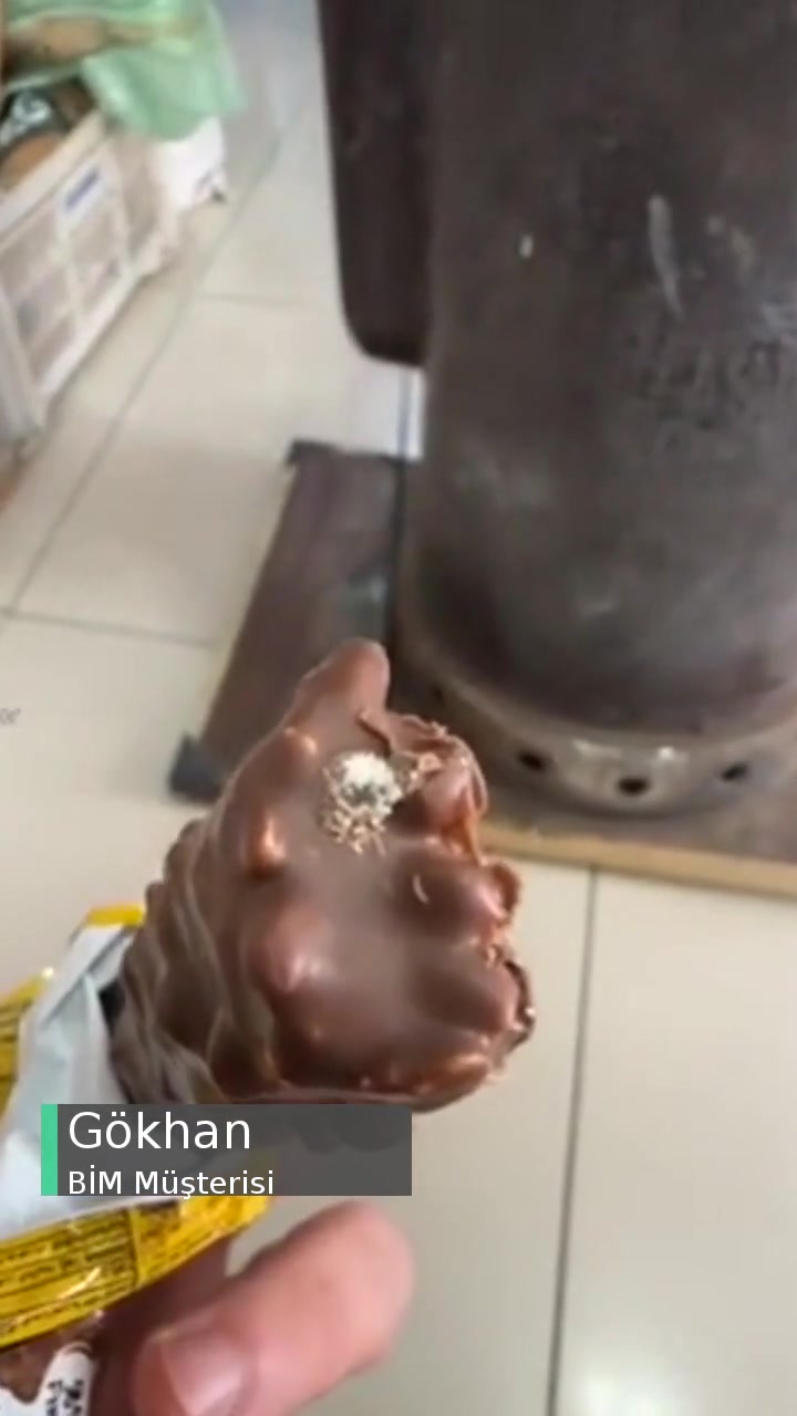 BİM GofGof Marka Gofret Küflü Çıktı! videonun kapak resmi