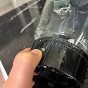 Megamix Sürahideki Kırık Dişli Parçası Bulunamıyor, Yetkili Servis Ve Müşteri Hizmetleri Yanıtsız