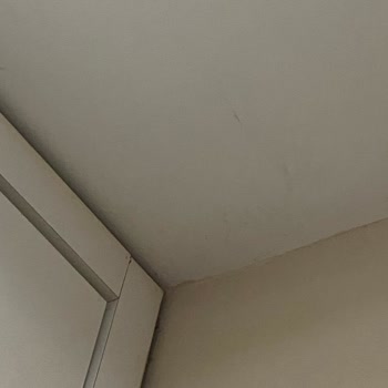 Sözleşmede 2+1 Oda Olması Gereken Yerine Hijyenik Olmayan Tek Oda Verildi