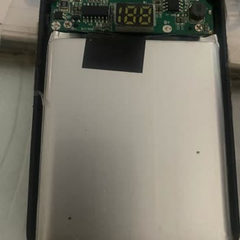 Şişen Pil Nedeniyle Güvenlik Riski Ve Powerbank Değişimi Talebi