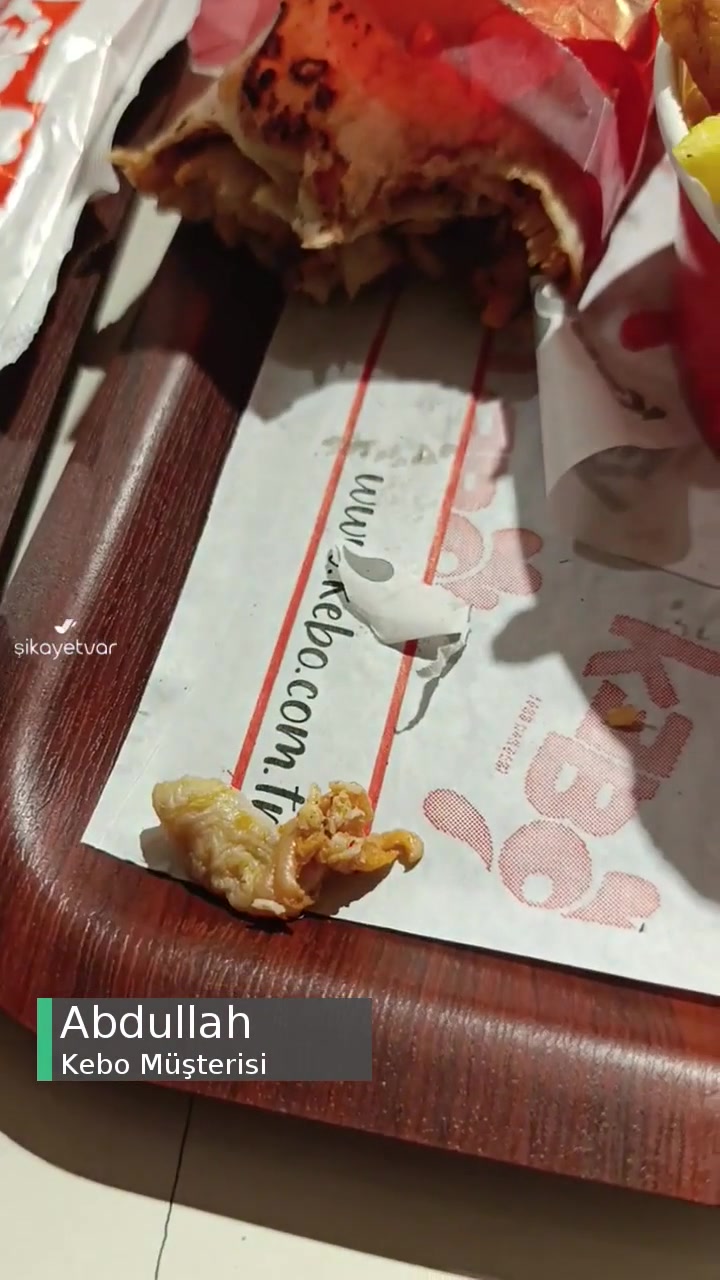Kebo Döner Skandalı, Dönerin İçinden Çiğ Deri Çıktı! videonun kapak resmi