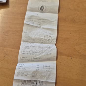 İstanbul Torium AVM Deichmann Kadın Çizmeleri Hızlı Bozuldu, Ayak Sağlığına Zarar Verdi