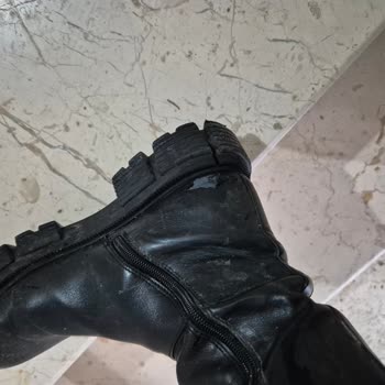 İstanbul Torium AVM Deichmann Kadın Çizmeleri Hızlı Bozuldu, Ayak Sağlığına Zarar Verdi