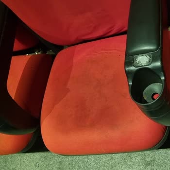 Marmara Park Paribu Cineverse’da Kirli Koltuklar Ve Cevapsız Şikayet