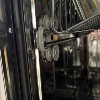 Eksik Bulaşık Makinesi Parçası Ücretsiz Gönderilmedi, Müşteri Kargo Masrafını Kabul Etmiyor