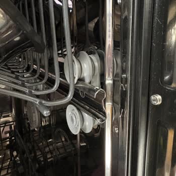 Eksik Bulaşık Makinesi Parçası Ücretsiz Gönderilmedi, Müşteri Kargo Masrafını Kabul Etmiyor