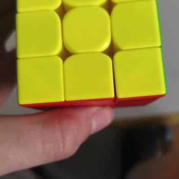 Küp Sepeti'nden Gelen Manyetik 3X3 Küp Bozuk, Satıcıdan Yanıt Gelmedi