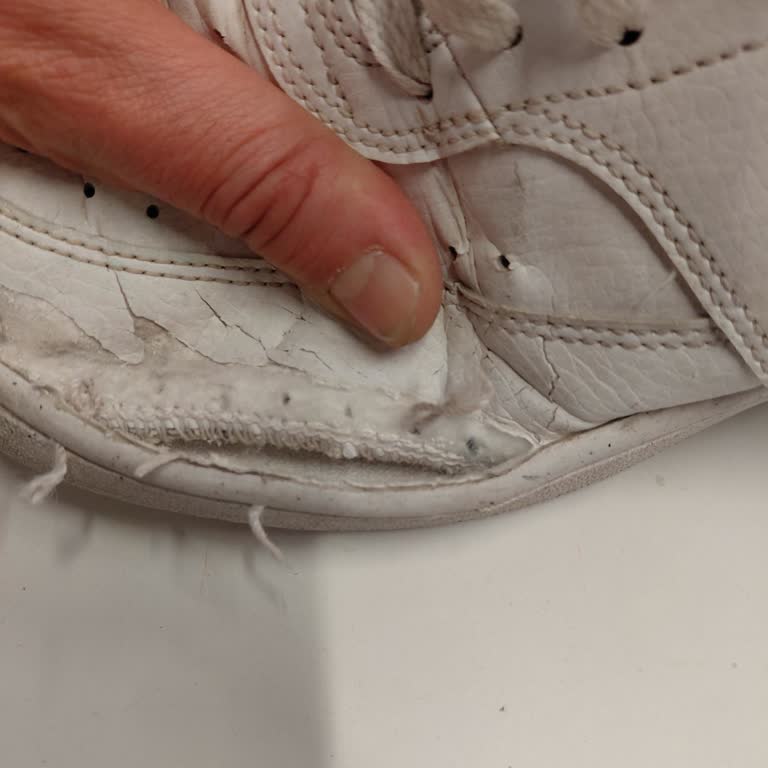 Nike Court Vision Ayakkabısının Yan Açılmasından Kaynaklanan Garanti Reddi Ve Değişim Talebi