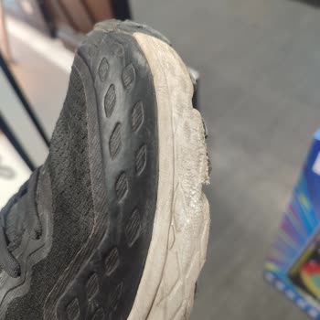 Kısa Sürede Dikiş Atan Columbia Ayakkabısının İadesi Talebi