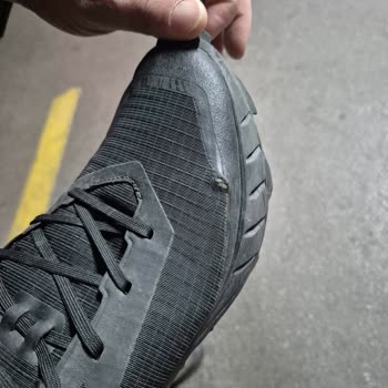 Salomon Ayakkabısının Üst Yırtılması Ve Garanti Reddi