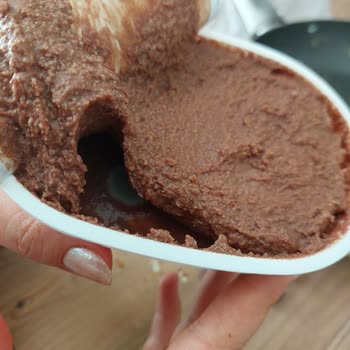 Şok Market'in Çikolatalı Peynirli Sürmix Ürünü İçinde Küf Tespiti