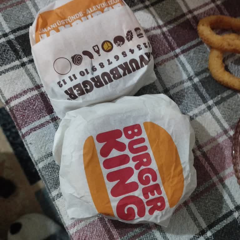 Burger King Esenler Şubesinde Eksik Ürün Gönderimi: Ücret İadesi Talebi