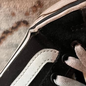 In Street Ayakkabısı Kısa Sürede Bozuldu, İnceleme Reddedildi Ve Müşteri Yardım Etmedi