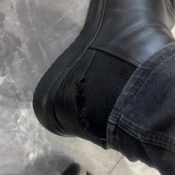 Yeni Botum Bir Ay İçinde Yırtıldı, Kullanıcı Hatası İddiası Beni Hayal Kırıklığına Soktu