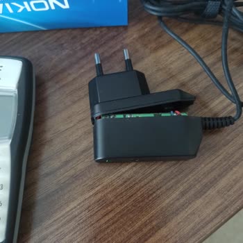 Sıfır Ve Orijinal Dediği Telefon Kullanılmış Ve Arızalı Geldi, Tam İade Talebi