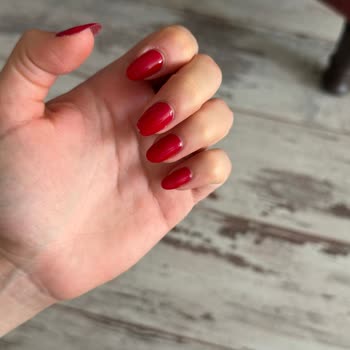 Kalitesiz Oje Ve Kırılan Tırnaklar Nedeniyle 1100 TL İade Talebi