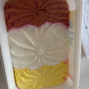 Son Kullanma Tarihi Geçmemiş Dondurmanın Bozulması Sağlık Endişesi Ve Güveni Sarsması