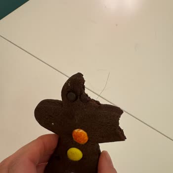 Migros Kurabiyesinde Kıl Görülmesi Hijyen Sorunu