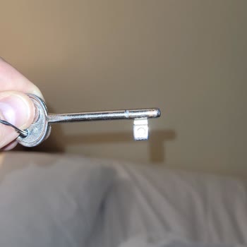 Hijyen Ve Güvenlik Sorunlu Oda, Booking.com'dan Yetersiz Destek