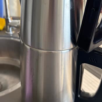 Karaca Çaydanlık Sapı Kırıldı