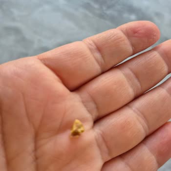 BİM Soğuk Baklava İçindeki Sert Parçalar Çocuğumu Tehlikeye Attı