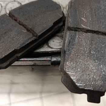 Fren Parçaları Değişiminden Sonra Araç Titremesi Artışı, İşçilikte Özensizlik Ve Fatura Kesilmemesi