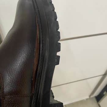 Agah Ayakkabı’dan Aldığım Botların Tabanı Açıldı, İade İstiyorum