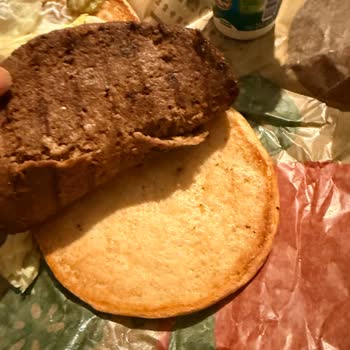 Acıbadem Şubesinde Peynirli Burger Notları Göz Ardı Ediliyor Ve Paketleme Düzensiz