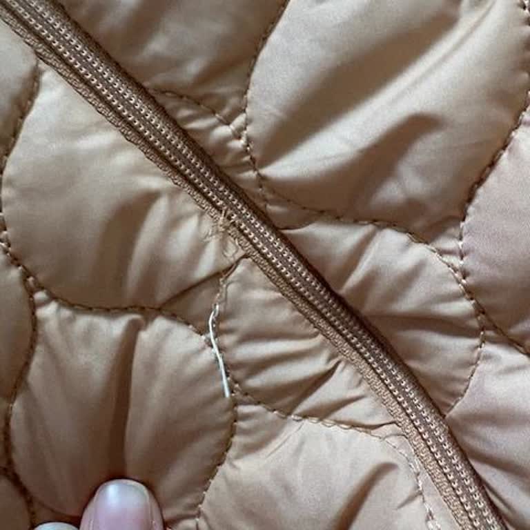 Ayıplı Bebek Montu Dikişleri Attı, WhatsApp Desteği Uzun Süre Bekletiyor