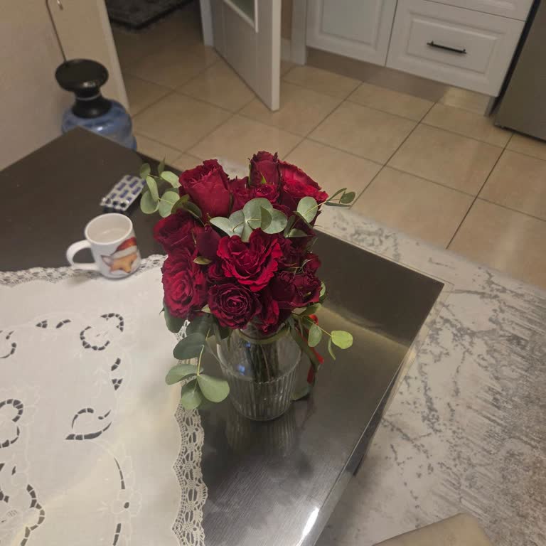 Solmuş Ve Görseliyle Uyuşmayan Çiçek Sepeti Ürünü