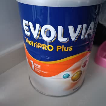 Evolvia Nutriplus 1 Mama Kutularında Kontaminasyon Şüphesi Ve Bebek Kusması