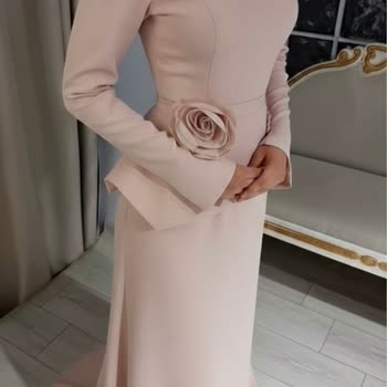 Sipariş Edilen Özel Elbisenin Renk Ve Kalite Sorunları Ve İade Reddi