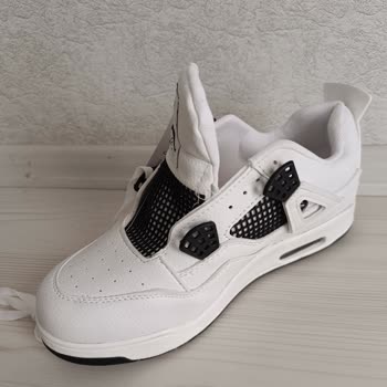 Sipariş Edilen Ürün Görseliyle Uyuşmuyor, Para İadesi Talep Ediyorum