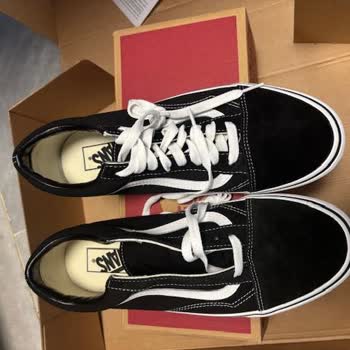 Aynı Siparişte Farklı Seri Numaralı Ve Renk Tonlu Ayakkabılar Gönderildi