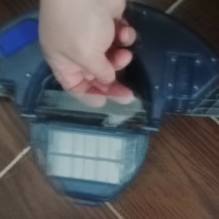 Робот-Пылесос Yui S7 Plus С Сломанным Сенсорным Стеклом И Длительным Сервисом