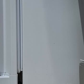 Garanti Kapsamındaki Bosch Buzdolabında Paslanma ve Ücretli Değişim Teklifi