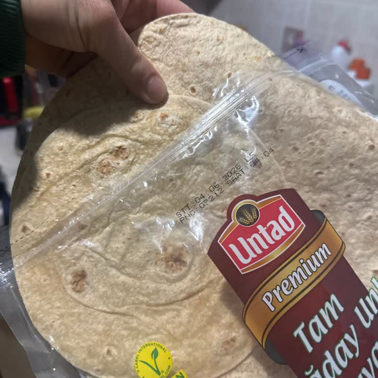 Ambalajda 25 Cm Yazarken Küçük Lavaşlar Çıktı