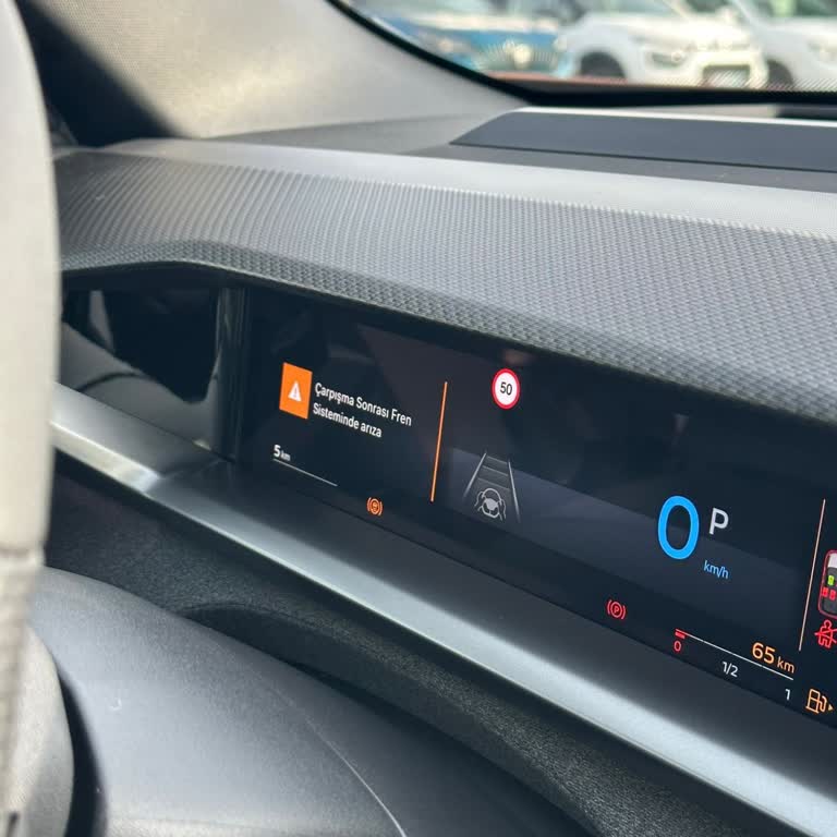 New Opel Grandland Shows Multiple Faults at Delivery