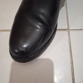 FLO Botları Yalnızca Kısa Mesafelerde Kullanmama Rağmen Soyulmalar Ve Yer Yer Çizilmeler Fark Ettim