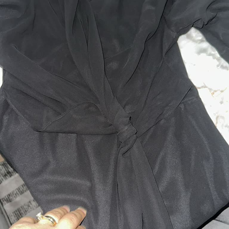 @liva__tesettur Gelen Ürün Sipariş Verdiğim Elbise İle Hiçbir Şekilde Uyuşmayan Bir Üründü