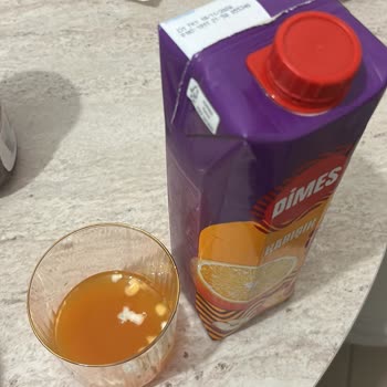 Meyve Suyunda Küfe Benzeri Parçacıklar Ve Sağlık Endişesi