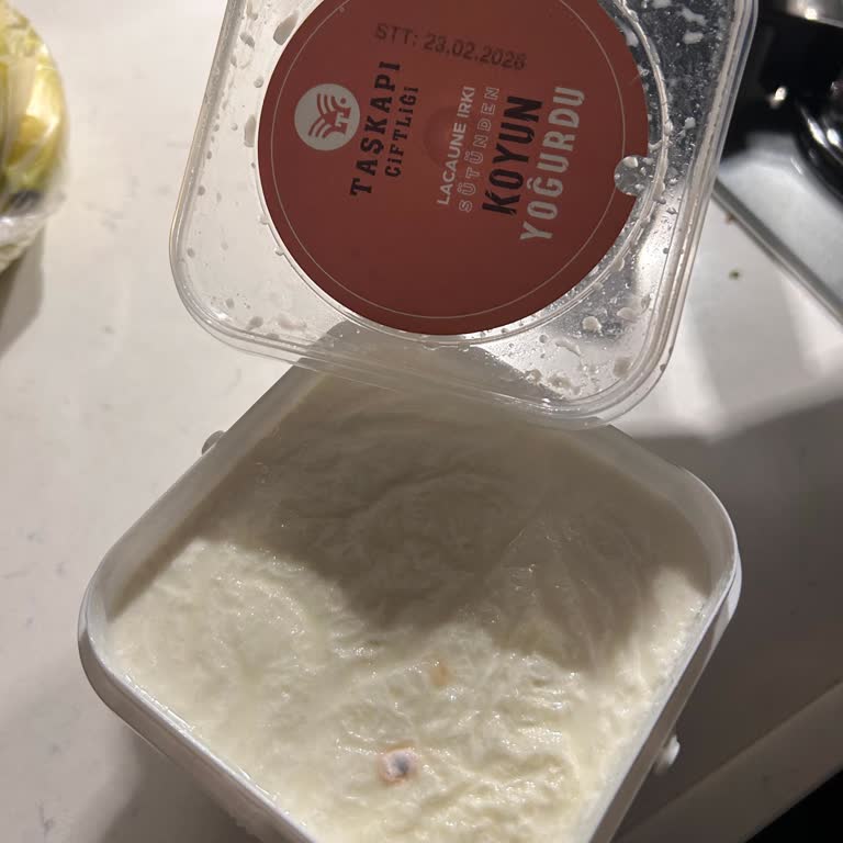 Mamak Netiz Gross Markette Satılan Küflü Yoğurt Ve Son Kullanma Tarihi İhlali