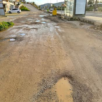 2730 Sokakta Asfalt Ve Parke Eksikliği Ve Güvenlik Riski