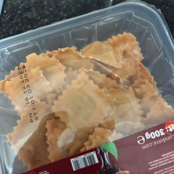 Son Kullanma Tarihi Geçmemiş Ravioli Ürününde Küf Görülmesi Ve İade Talebi