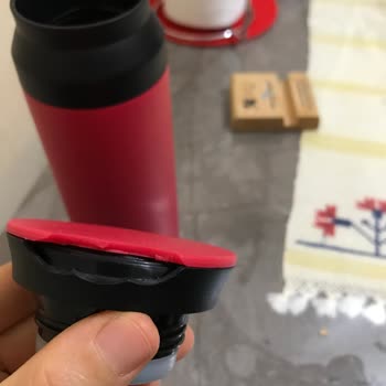 Karaca Rainbow Termos Kapağı İlk Kullanımda Kırıldı Ve Ücretsiz Değişim Talebi