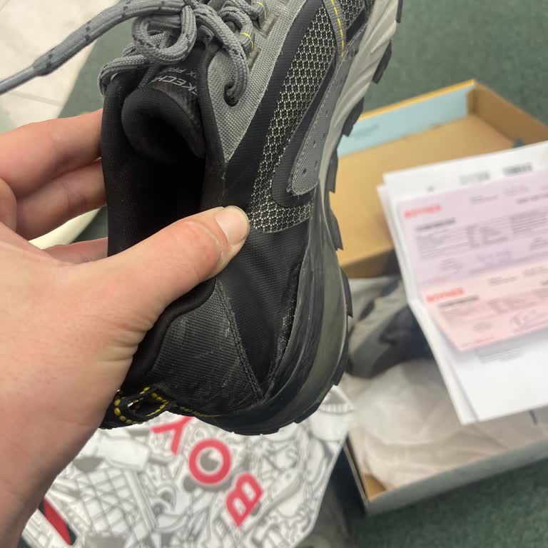 Boyner Mağazasında Yanları Açılan Skechers Ayakkabı Red Cevabı Ve Değişim Talebi