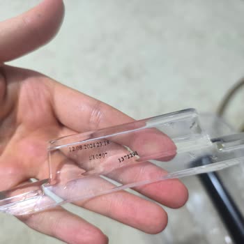 Garanti Kapsamındaki Kurutma Makinesinin Su Haznesi Kapağı Kırıldı Ve Parça Değişimi Talep Ediliyor