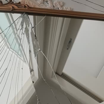 Zara Home'dan Kırık Duvar Aynası Ve UPS'in Teslimat Hatası